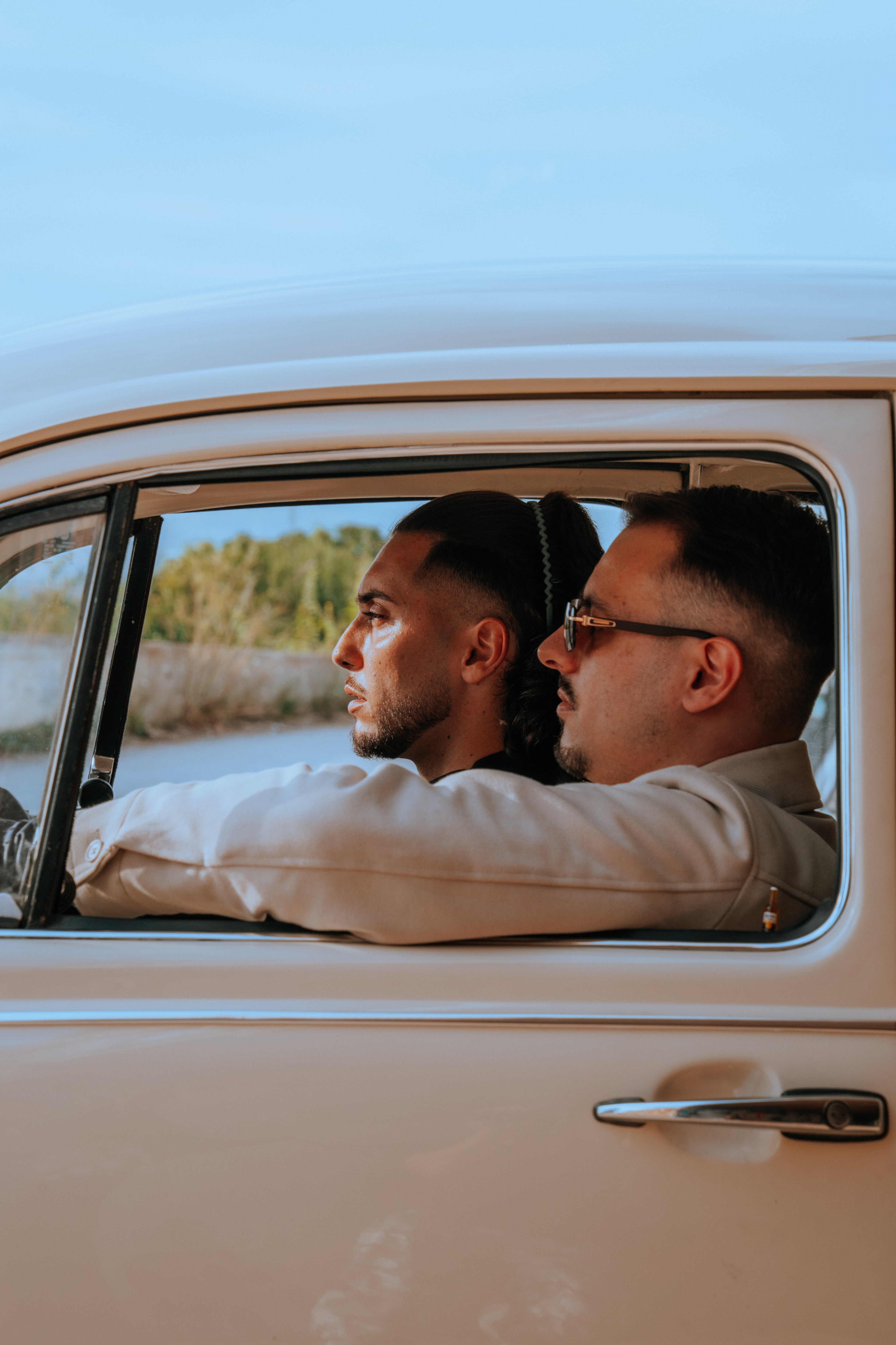 Cargar video: ULTIMO VIDEOCLIP